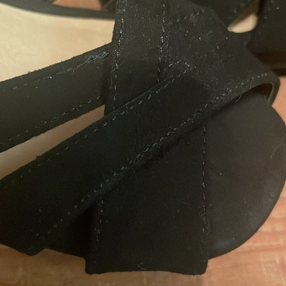 Dressy Sandals Strappy Thick heels Black Size 8.5 - Picture 4 of 7